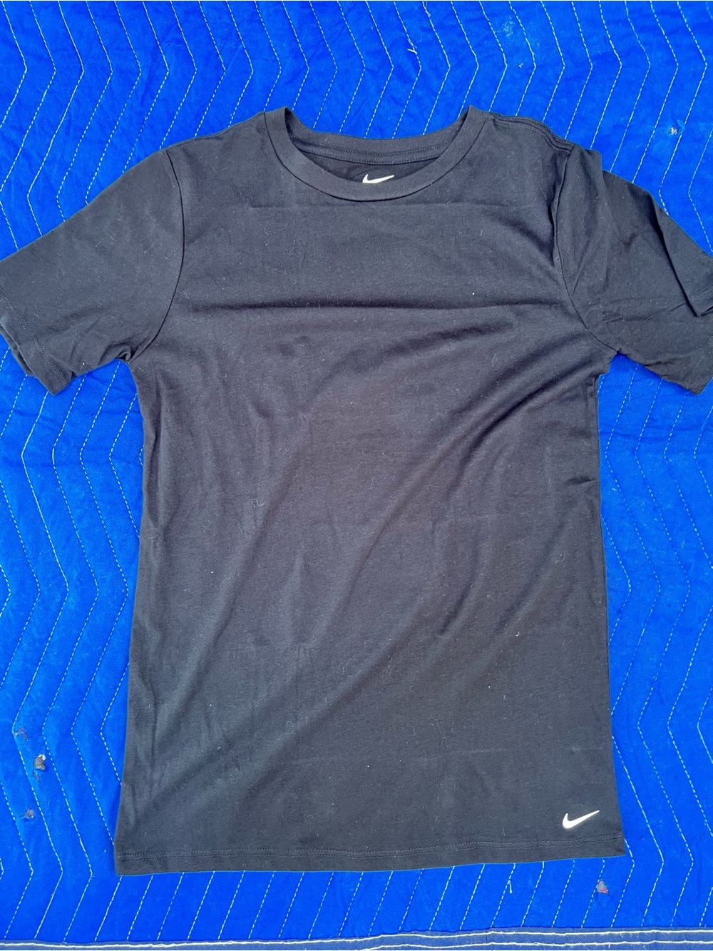 2 Nike Kids' Black Short-Sleeve Performance Tee